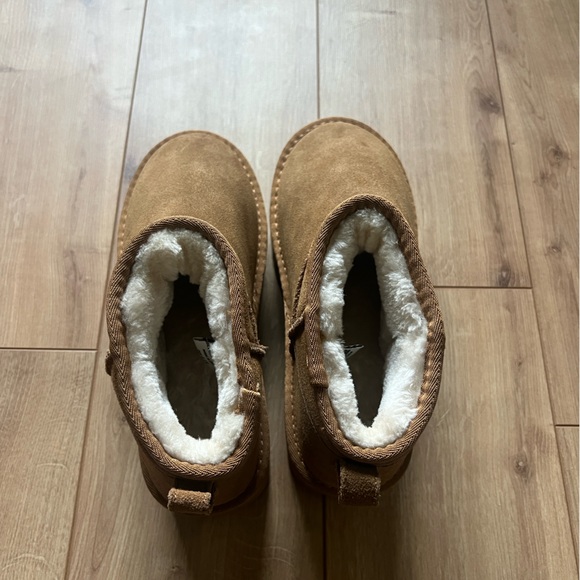 [NEW/UNWORN] CUSHIONAIRE Genuine Suede Platform Boot - Picture 4 of 9